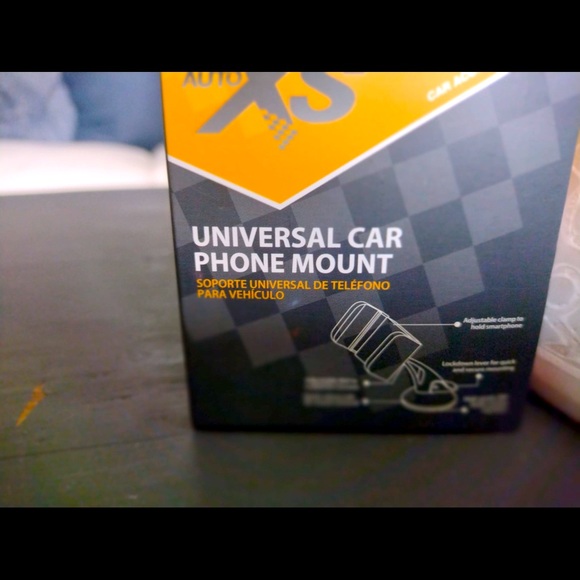 Universal car phone mount - Picture 2 of 4